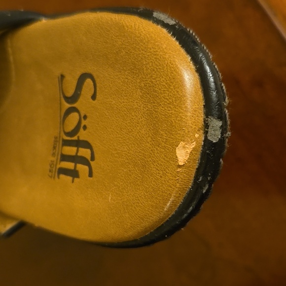 Sofft Women's Black Mule Heels. - Picture 5 of 6